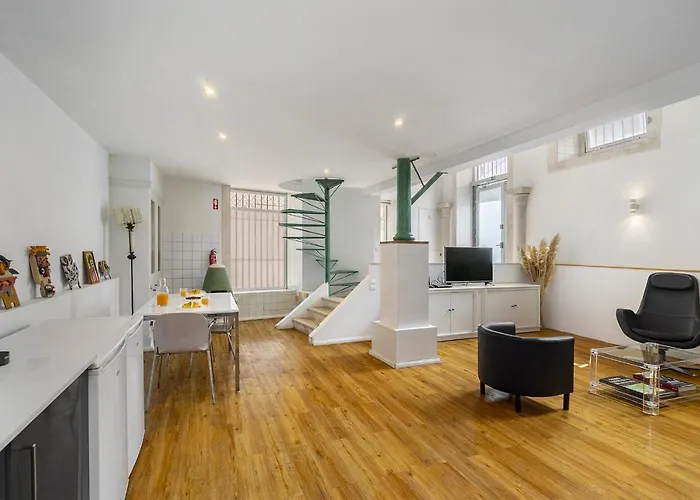 Апартаменты Whome 1-bedroom Loft Perfect To Explore *