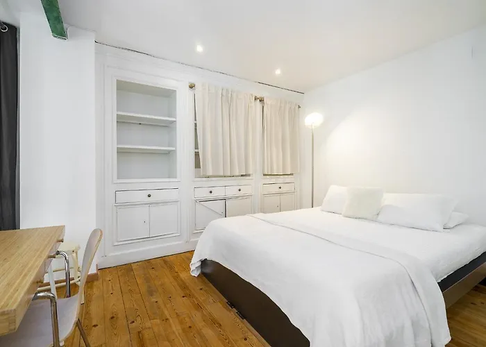 Апартаменты Whome 1-bedroom Loft Perfect To Explore Лиссабон